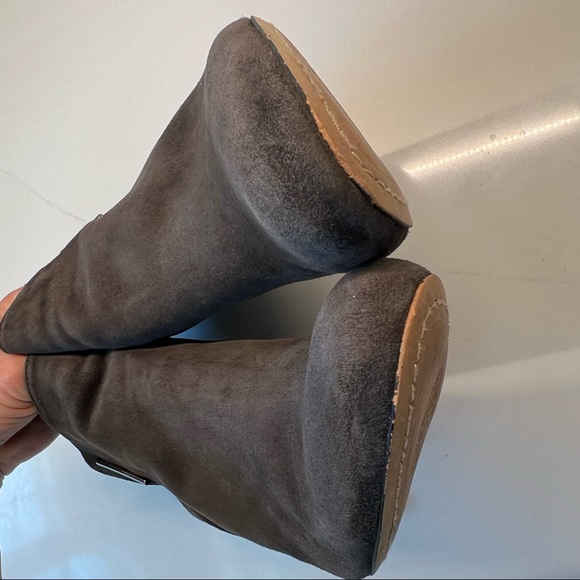 VINCE CAMUTO | Charlotte Bootie - Picture 5 of 9